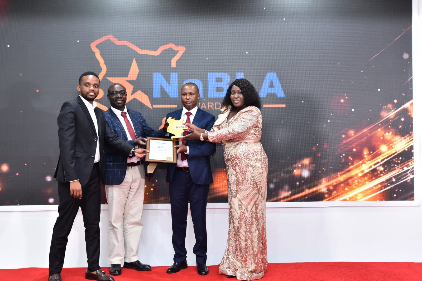 Savannah Honey Africa receiving an award for excellence in Kenyan beekeeping